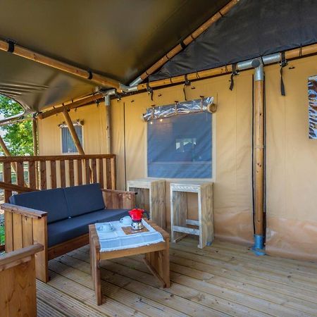 Agriturismo Tenuta Regina - Glamping Luxury Lodges And Apartments Palazzolo dello Stella Екстер'єр фото