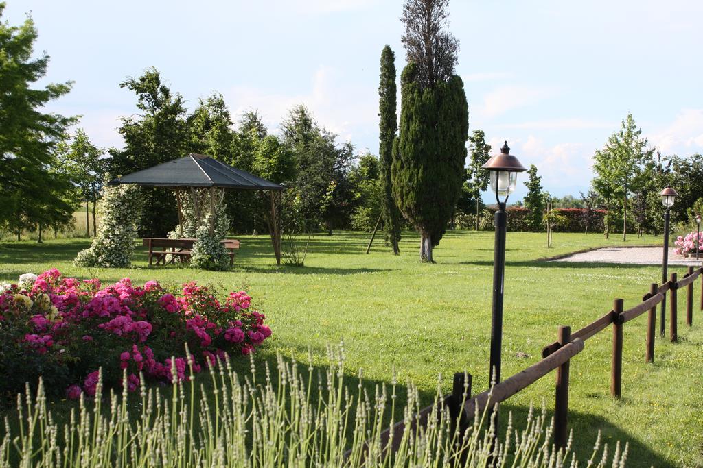 Agriturismo Tenuta Regina - Glamping Luxury Lodges And Apartments Palazzolo dello Stella Екстер'єр фото
