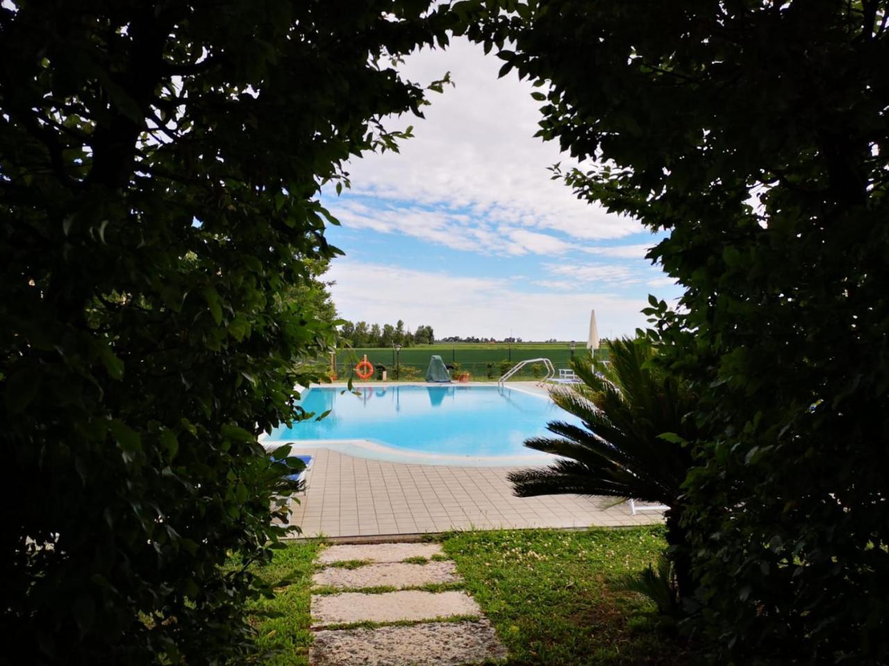 Agriturismo Tenuta Regina - Glamping Luxury Lodges And Apartments Palazzolo dello Stella Екстер'єр фото