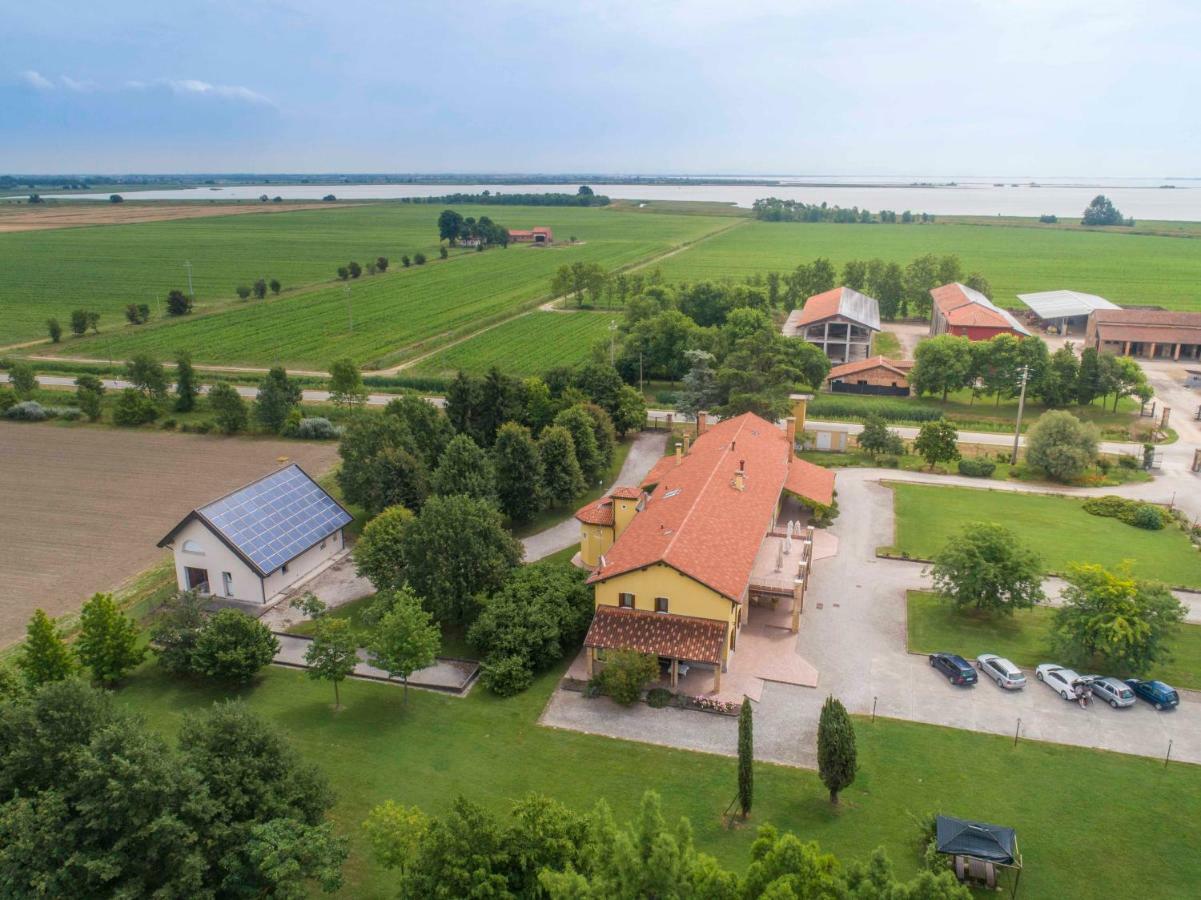 Agriturismo Tenuta Regina - Glamping Luxury Lodges And Apartments Palazzolo dello Stella Екстер'єр фото