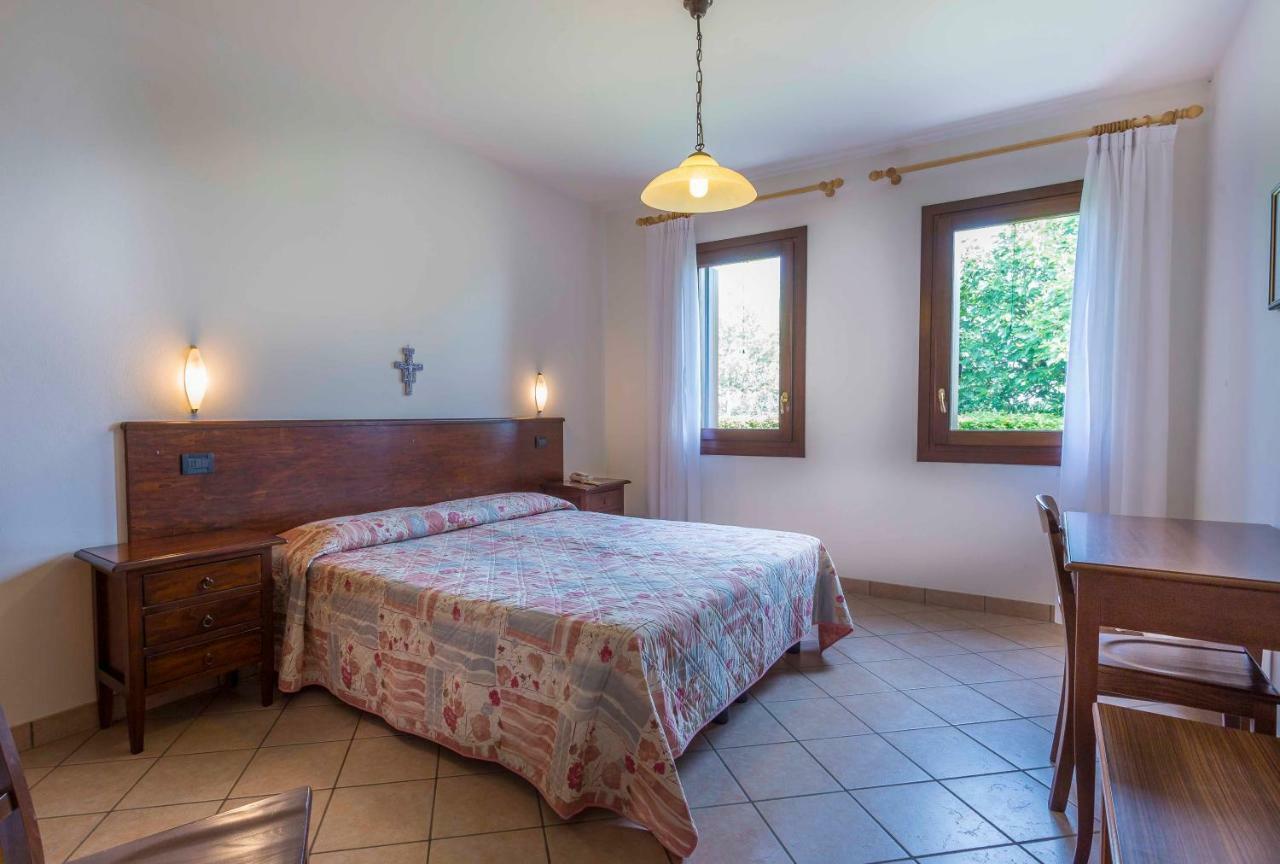Agriturismo Tenuta Regina - Glamping Luxury Lodges And Apartments Palazzolo dello Stella Екстер'єр фото