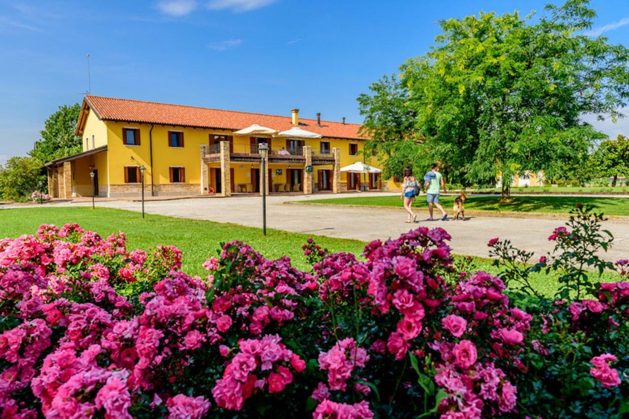 Agriturismo Tenuta Regina - Glamping Luxury Lodges And Apartments Palazzolo dello Stella Екстер'єр фото