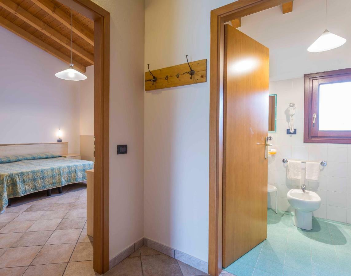 Agriturismo Tenuta Regina - Glamping Luxury Lodges And Apartments Palazzolo dello Stella Екстер'єр фото