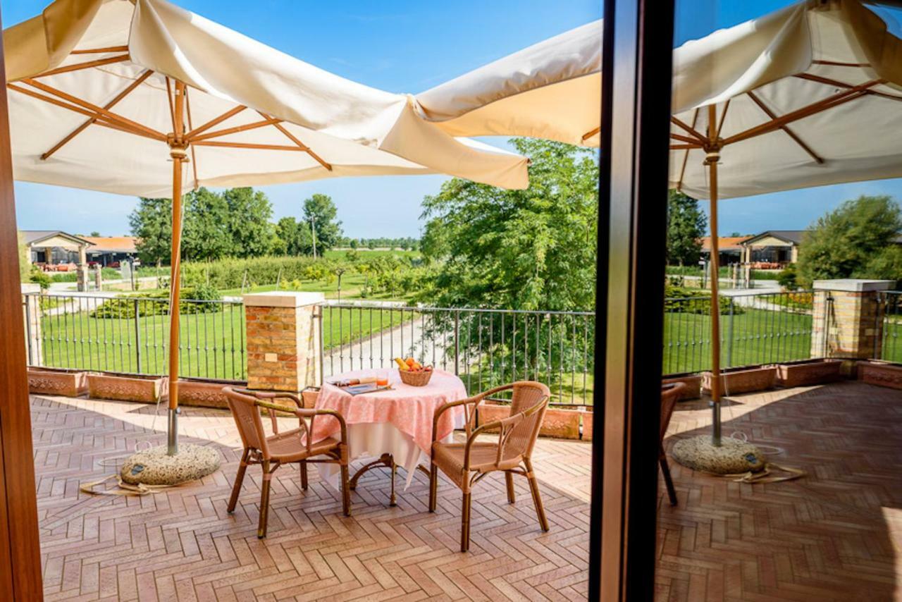 Agriturismo Tenuta Regina - Glamping Luxury Lodges And Apartments Palazzolo dello Stella Екстер'єр фото