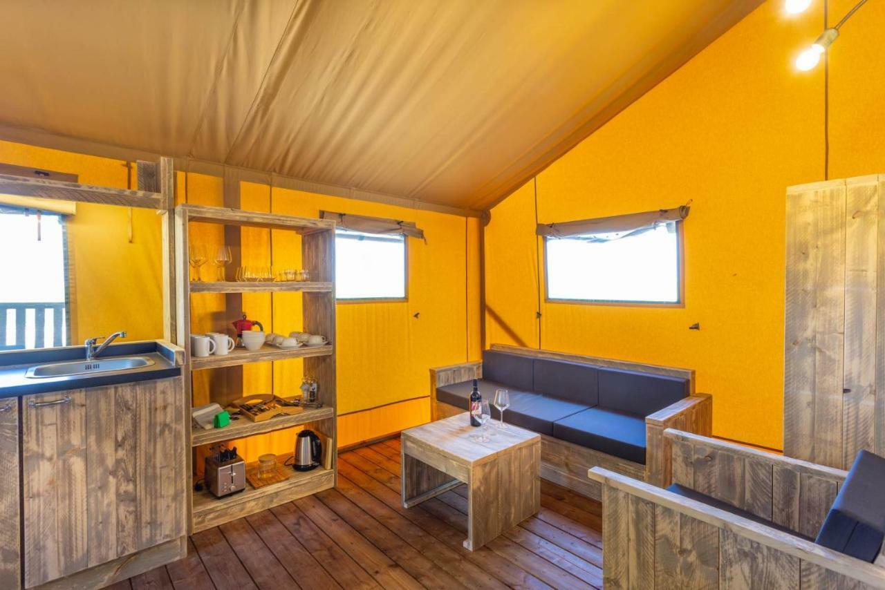 Agriturismo Tenuta Regina - Glamping Luxury Lodges And Apartments Palazzolo dello Stella Екстер'єр фото