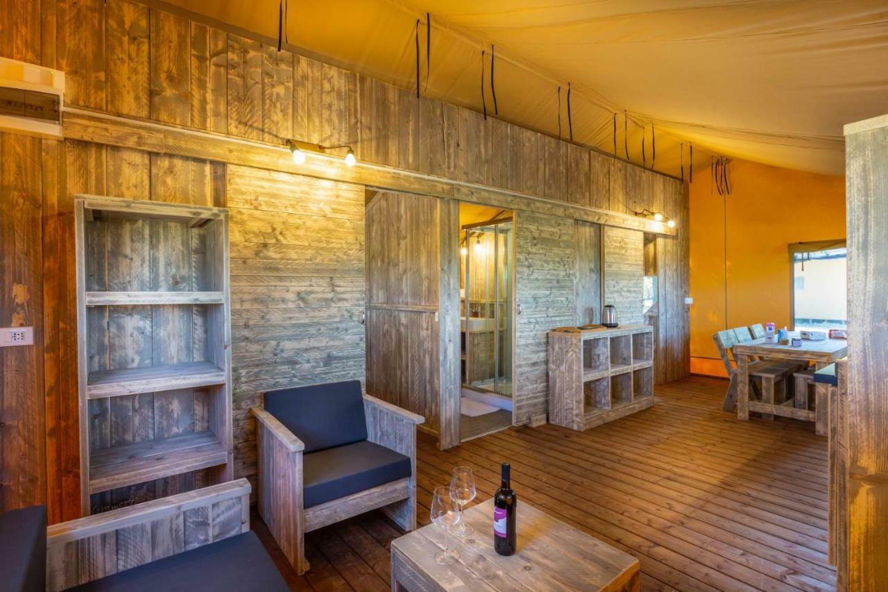 Agriturismo Tenuta Regina - Glamping Luxury Lodges And Apartments Palazzolo dello Stella Екстер'єр фото