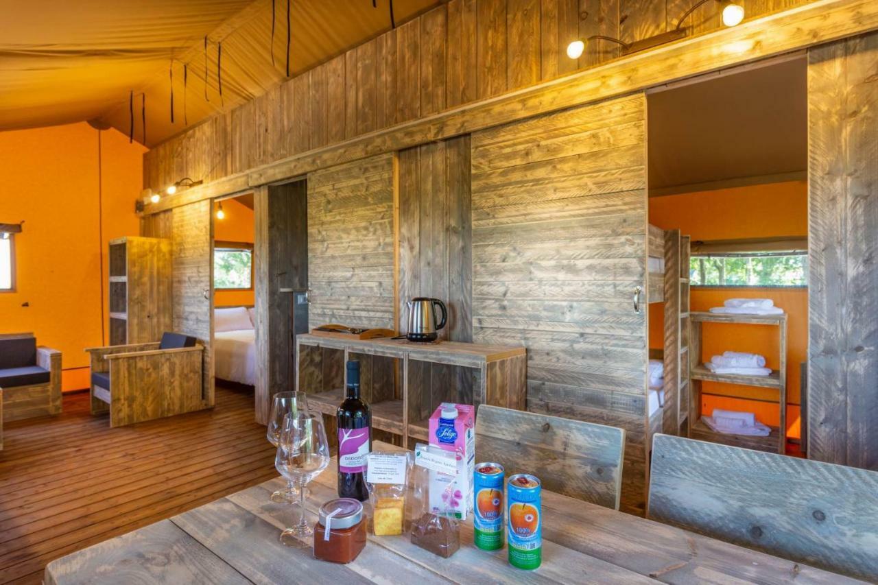 Agriturismo Tenuta Regina - Glamping Luxury Lodges And Apartments Palazzolo dello Stella Екстер'єр фото